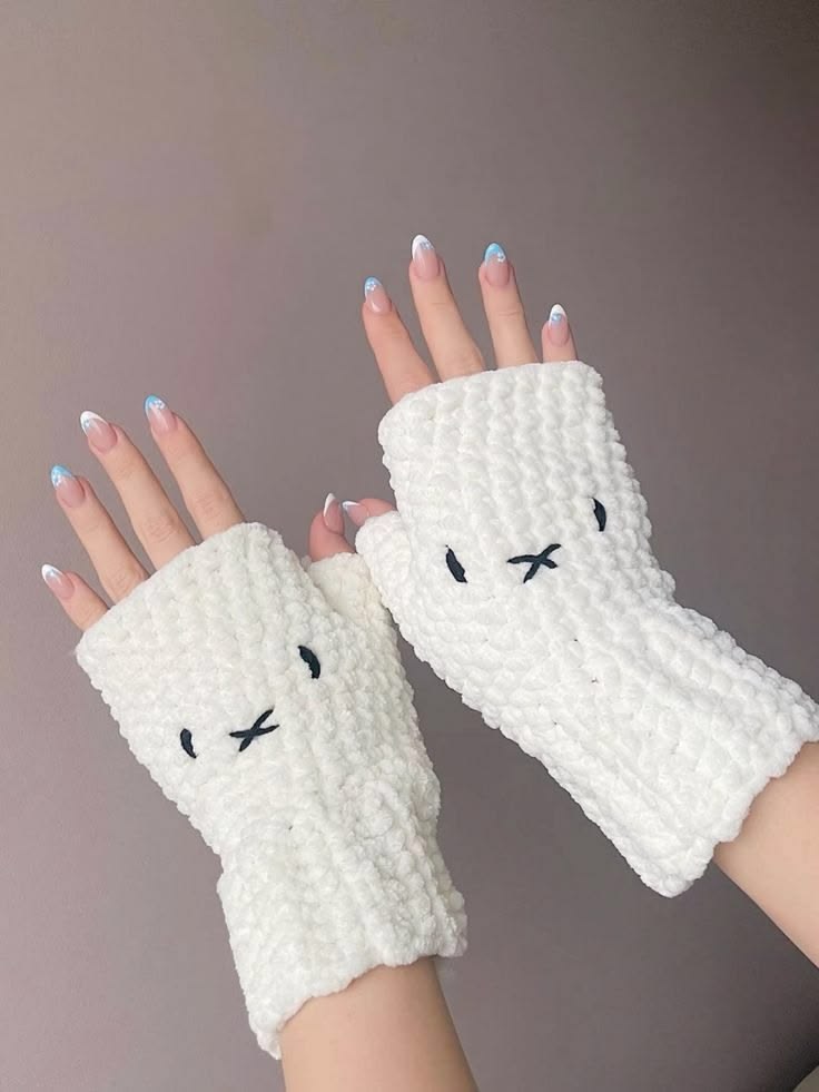 Gloves & Mittens